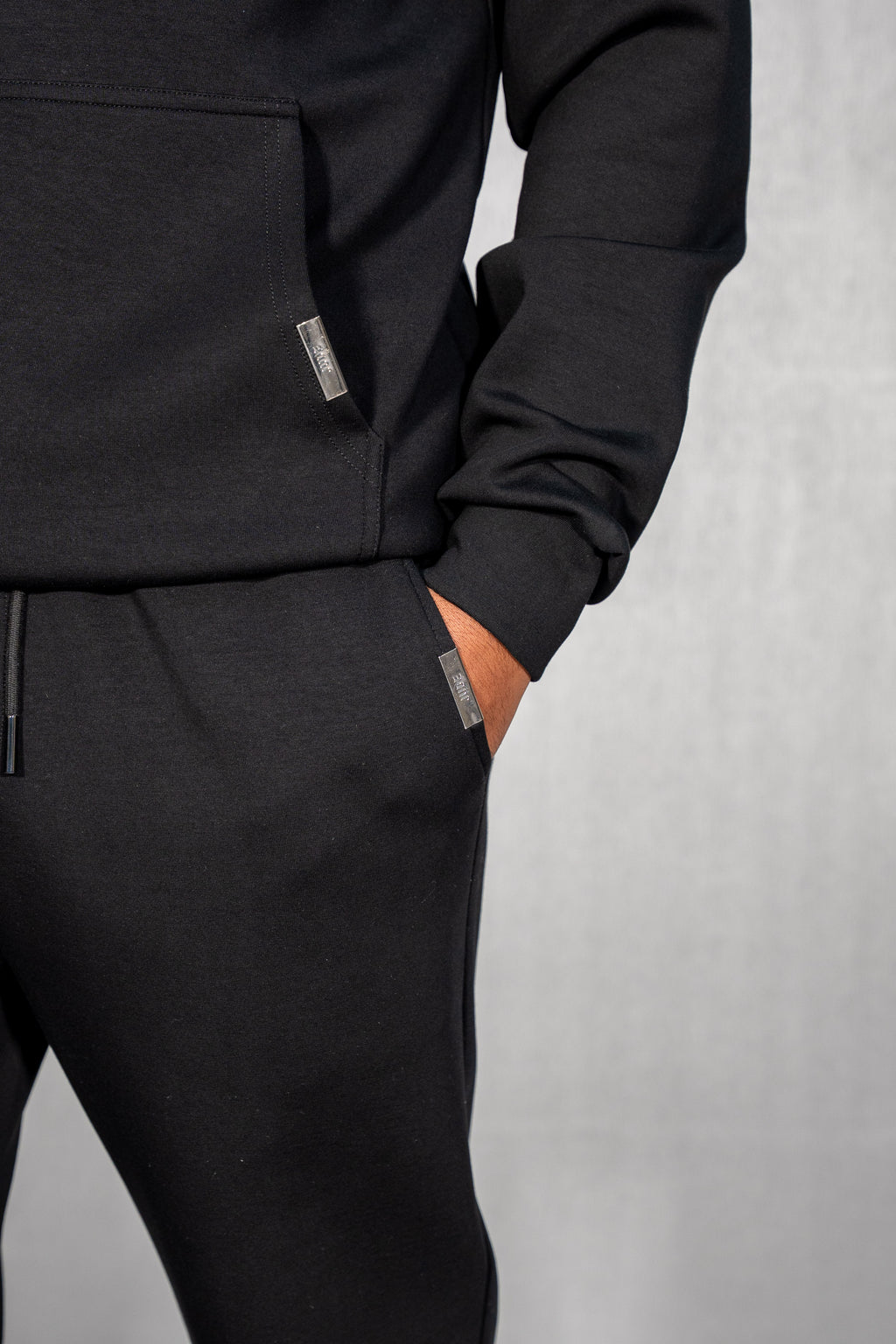 Essential Relaxed Fit Jogger Black