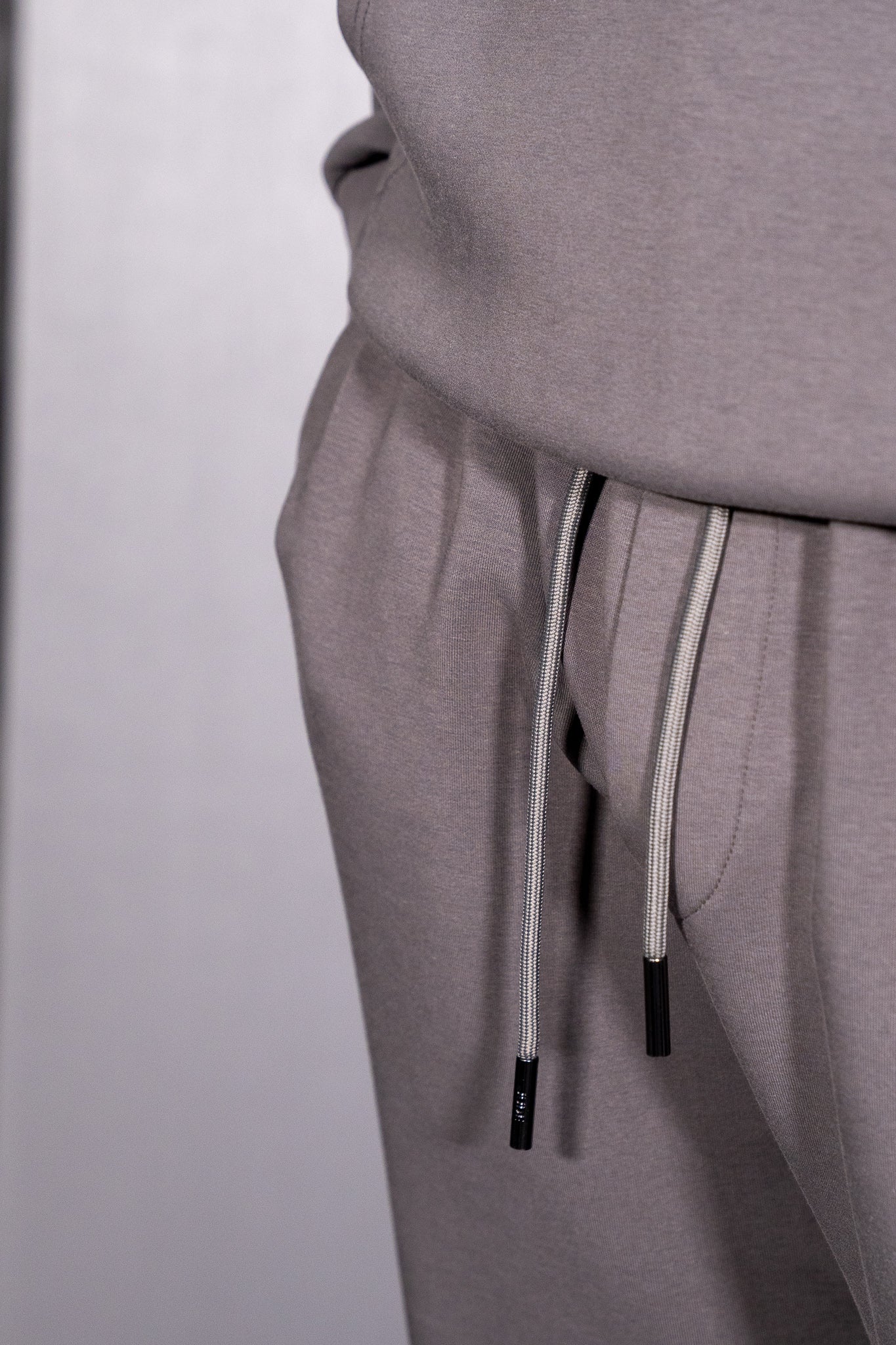 Essential Relaxed Fit Jogger Grey